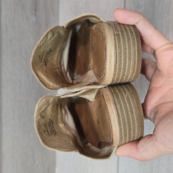 Free People Women At Ease Snakeskin Beige Leather Loafer Mule shoes sz 8.5 - Picture 7 of 16